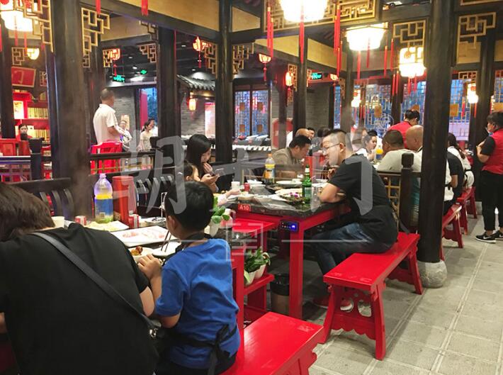 品牌火鍋加盟的優(yōu)勢體現在哪些方面