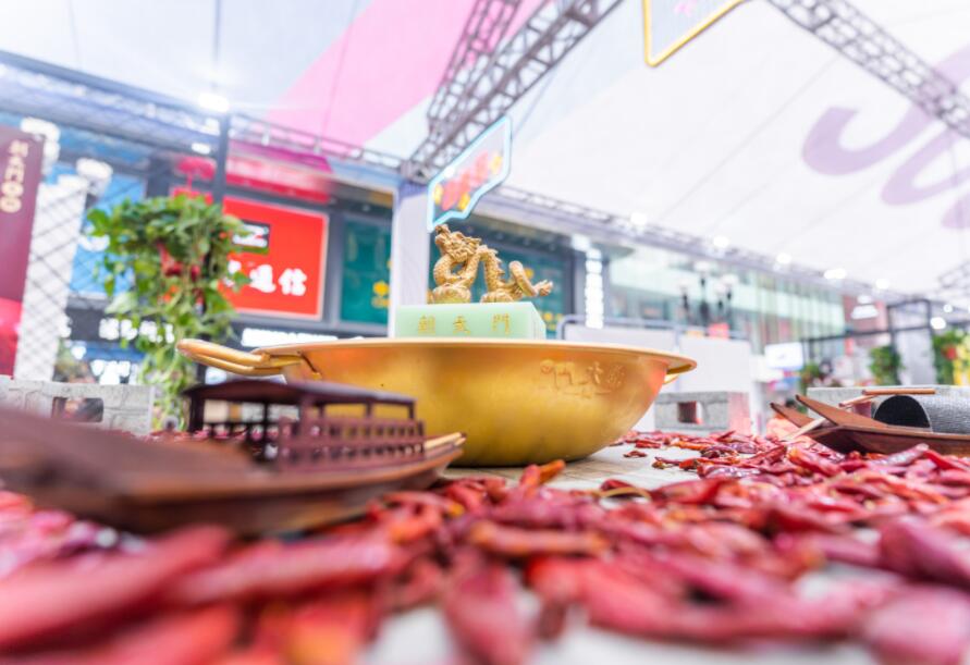 220萬能開一家多大規(guī)模的火鍋店？