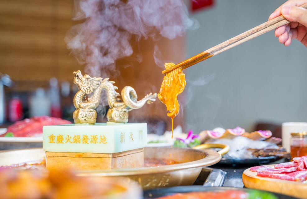 火鍋店的收入主要是靠什么來(lái)支撐的？ 