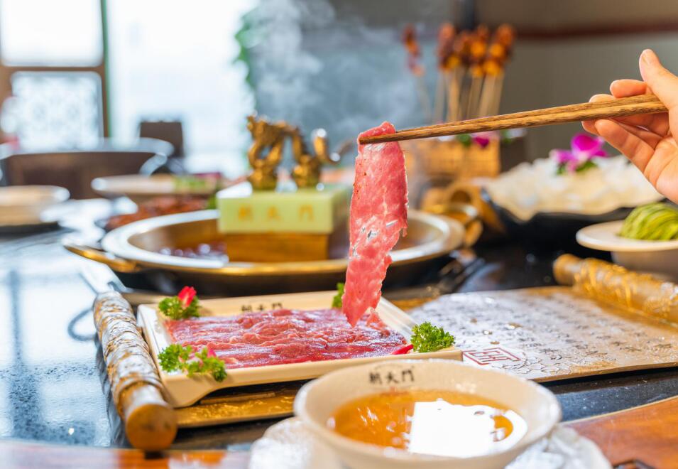 為什么明星都愛開火鍋店？分析利潤后就明白了！