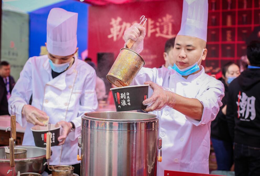 如何讓出色的服務(wù)為你的火鍋店加分？