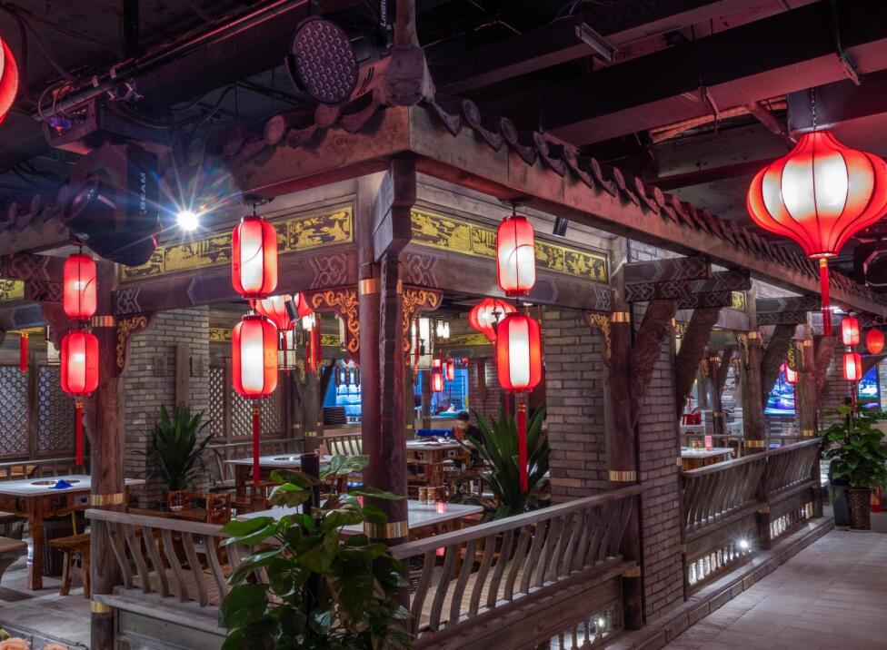 火鍋加盟店有哪些服務禮儀？一起學起來！