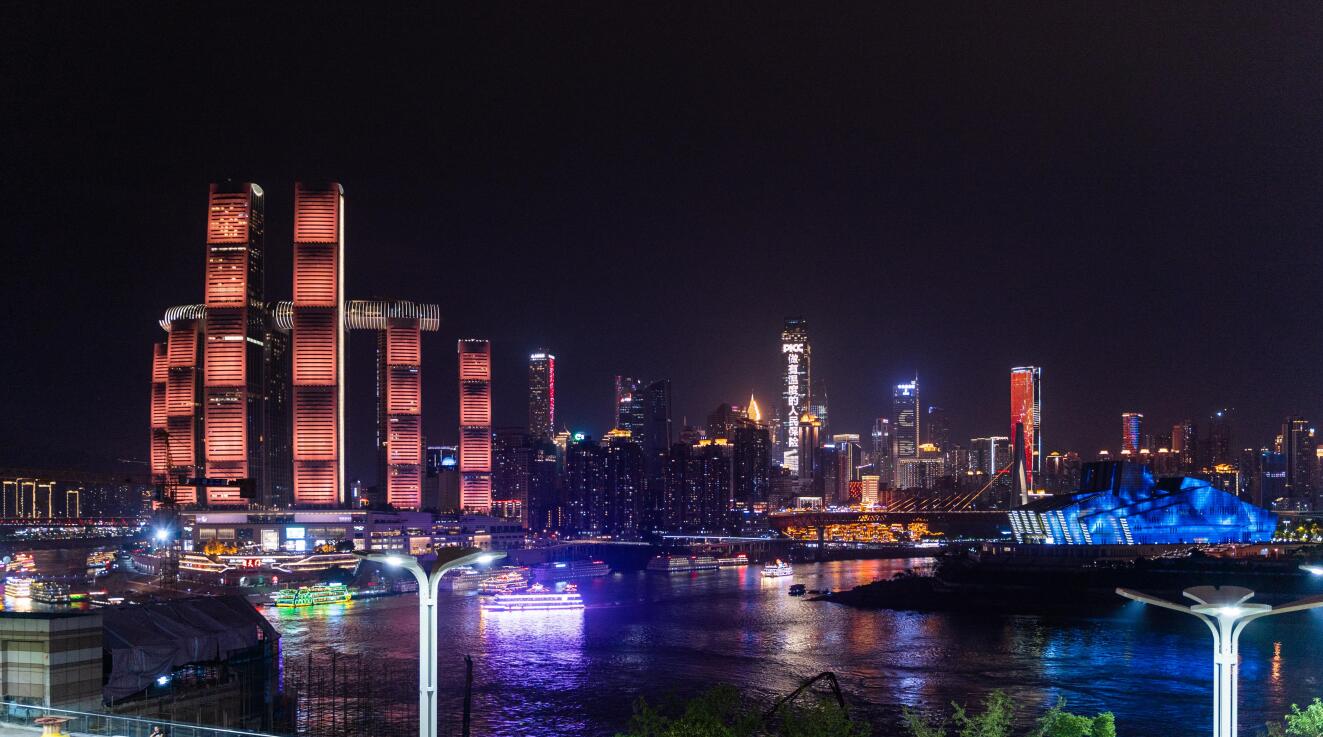 南山一棵樹旅游攻略，賞重慶渝中半島，看遍萬家燈火！