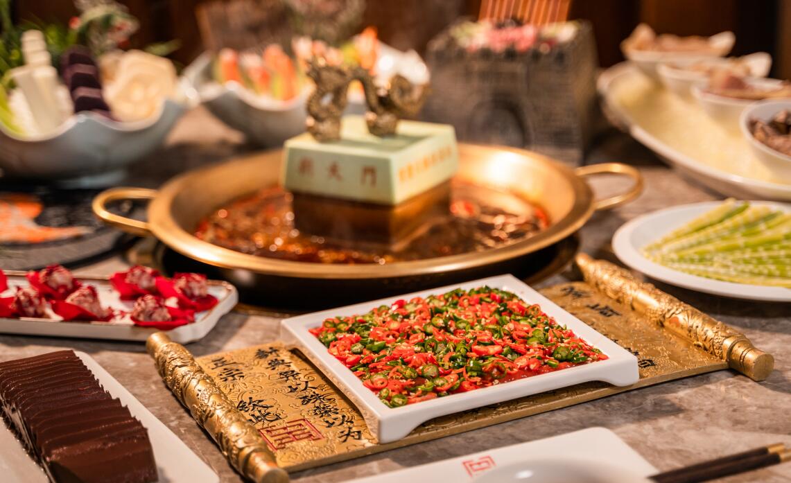 川渝火鍋店，小面積店鋪，更適合做市井風！