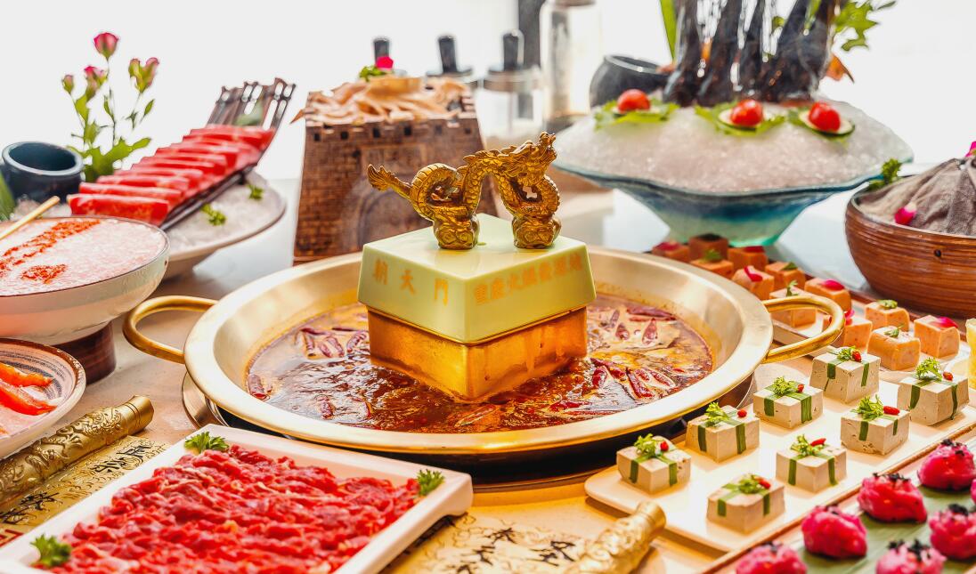 吃火鍋，除了毛肚鴨腸，記得定要試試肥腸！