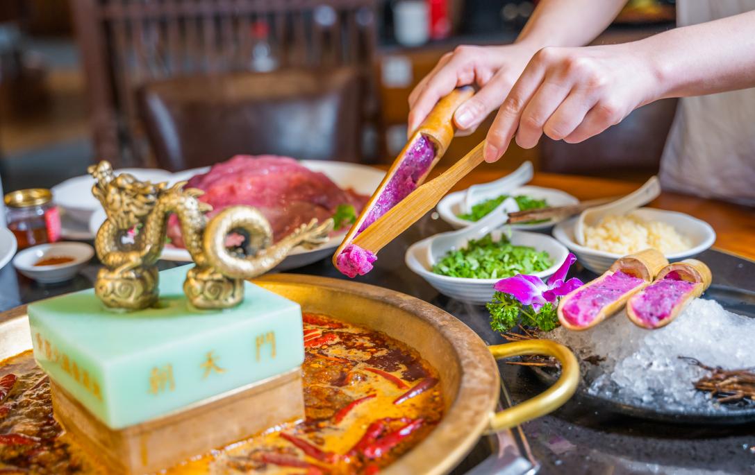 重慶火鍋，經(jīng)典菜品，加盟店必備！