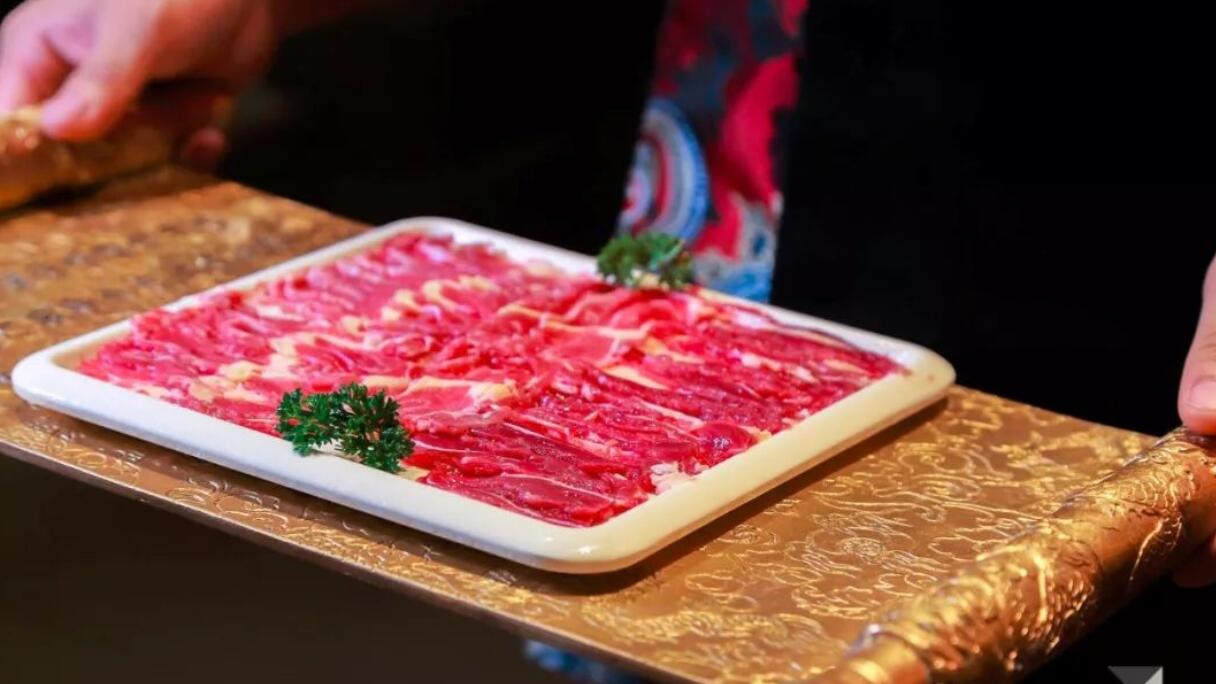 夏日來臨，火鍋配甜水，快樂加倍！