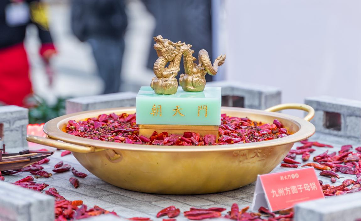 開(kāi)一家火鍋店，加盟與自創(chuàng)，誰(shuí)更適合？