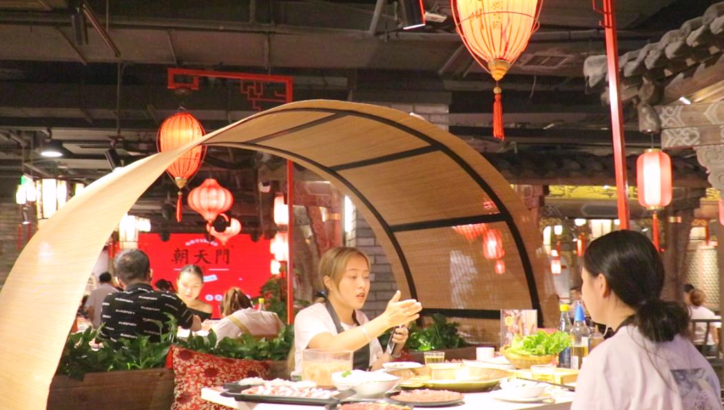 開一家市井火鍋，這樣裝修，生意自然好！