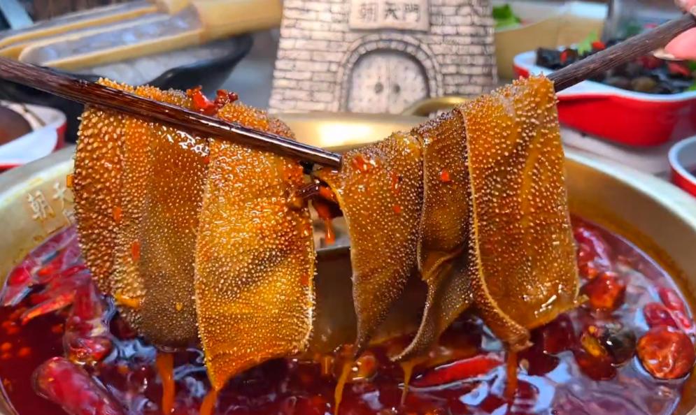 夏天，火鍋店需要準(zhǔn)備哪些冷飲？生意更好！